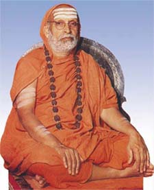 Jagadguru Sri Abhinava Vidyatirtha Mahaswami, the 35th pontiff of Sringeri Peetam. 