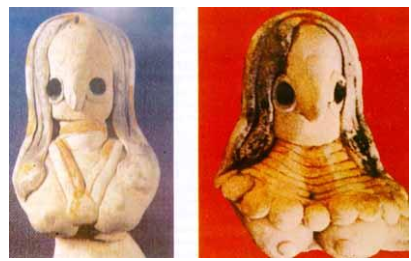 Nausharo, Baluchistan: Female figurines with vermilion at the parting of the hair, c. 2800 BCE.