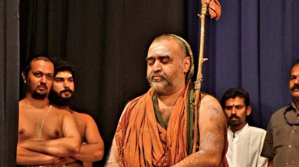 The Kanchi Seer Should Not Bow Down to the Prejudice-Filled Tamil Anthem