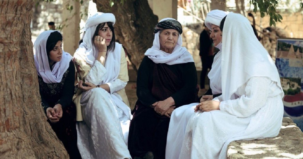 Yazidi traditional clothing-1